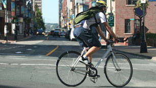 Cyclists should be forced to wear helmets: study