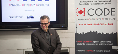 Le ministre Clement fait la promotion de l'Expérience canadienne des données ouvertes auprès d'étudiants en technologies