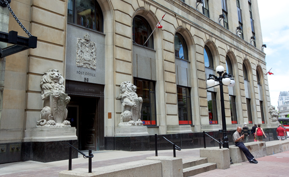 Photo – L’édifice d’un bureau de poste au centre-ville d’Ottawa