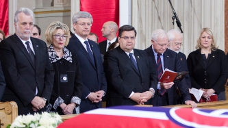 Le PM Harper assiste aux funérailles de Jean Béliveau à Montréal