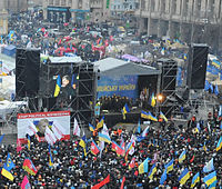 Petro Poroshenko addresses Euromaidan.jpg