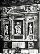 Tomb of Pope Nicholas IV.jpg