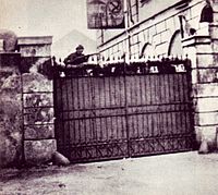 Biennio rosso settembre 1920 Milano operai armati occupano le fabbriche.jpg