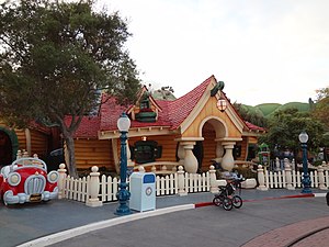 Disneyland park - Anaheim Los Angeles California USA (9894366226).jpg