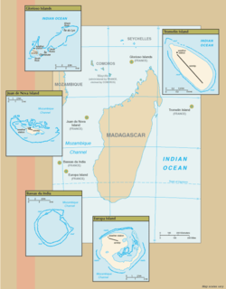 Maps of the Scattered Islands in the Indian Ocean.Anti-clockwise from top right: Tromelin Island, Glorioso Islands, Juan de Nova Island, Bassas da India, Europa Island.