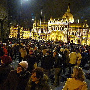 Tüntetés - Kossuth tér, 2014.11.17 (2).JPG