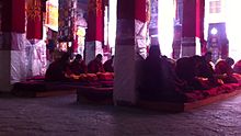 File:Monks chanting, Drepung monastery, Tibet.webm