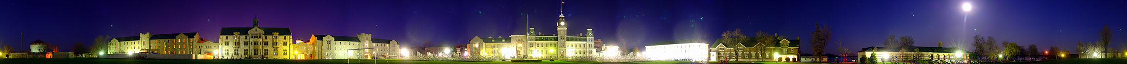 Collège Militaire Royal du Canada - Panorama Central.jpg