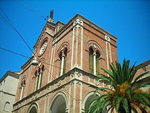 Gaeta, Basilica Cattedrale, scorcio della facciata.jpg