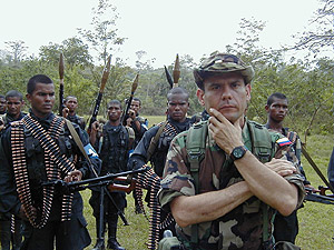 Carlos-Castaño-with-AUC-paramilitaries.jpg