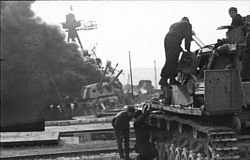 Bundesarchiv Bild 101I-027-1451-10, Toulon, Panzer IV.jpg