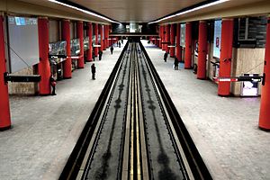 McGill station rouge red.jpg