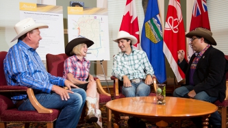 Le premier ministre Trudeau, la première ministre Notley et le maire Nenshi annoncent des fonds pour la voie de contournement de Calgary