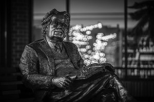 Statue de Northrop Frye (1912-1991)