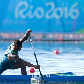 Isaquias Queiroz vai à final na canoagem velocidade (Rio 2016)