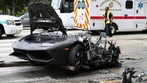 Crash splijt Lamborghini in tweeën