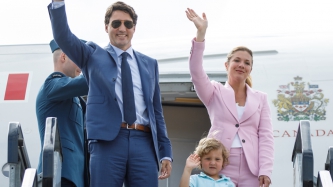 Prime Minister Justin Trudeau, Sophie Grégoire Trudeau, and their son Hadrien arrive in Edinburgh, Scotland