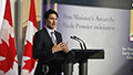 Le trs honorable Justin P. J. Trudeau adresse la parole lors de la crmonie de remise des prix  Ottawa