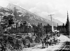 C-005332 : CPR hotel at Banff, with Mt. Rundle in the distance