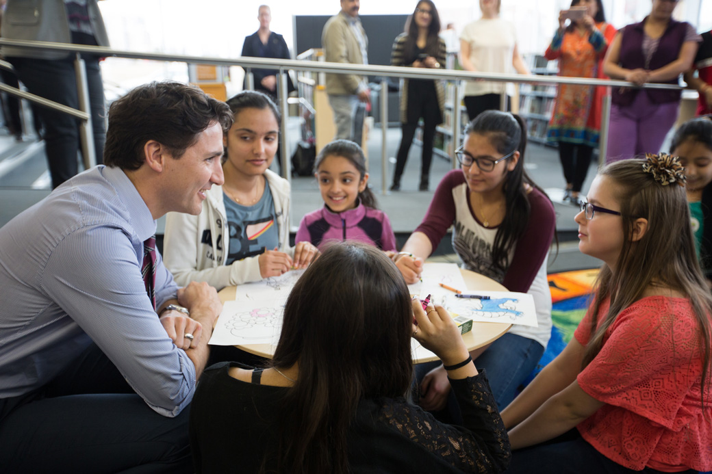 Prime Minister Trudeau meets with Edmonton families at the Edmonton Public Library