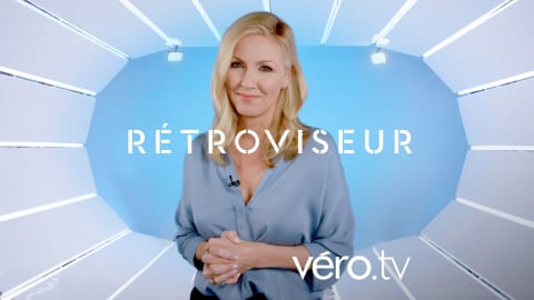 L'animatrice Véronique Cloutier sur le plateau de son émission Rétroviseur