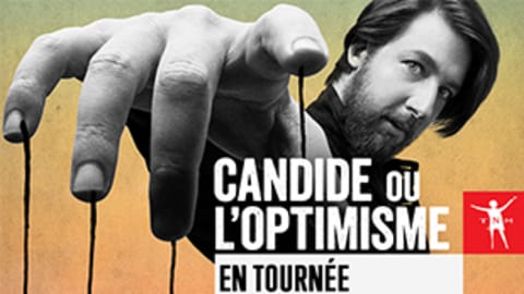 L'affiche de la pièce « Candide ou l'optimiste » met de l'avant le comédien Emmanuel Schwartz qui tient, au bout de ses doigts, des ficelles. 