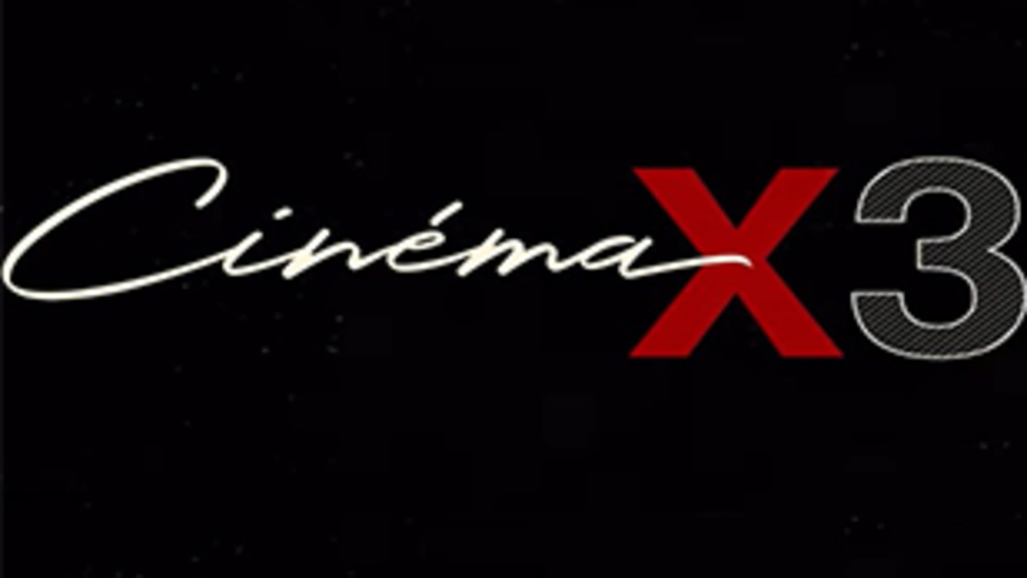 Sur un fond noir, il est inscrit « cinéma x 3». 
