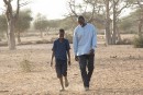 Yao, l'émouvant retour au Sénégal d'Omar Sy