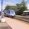 Le train Montréal-Deux Montagnes accuse beaucoup de retards depuis des travaux de construction pour le Réseau express métropolitain, le REM.