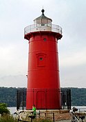 Jeffrey's Hook Lighthouse 10.jpg