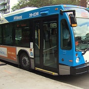 Un autobus 445.