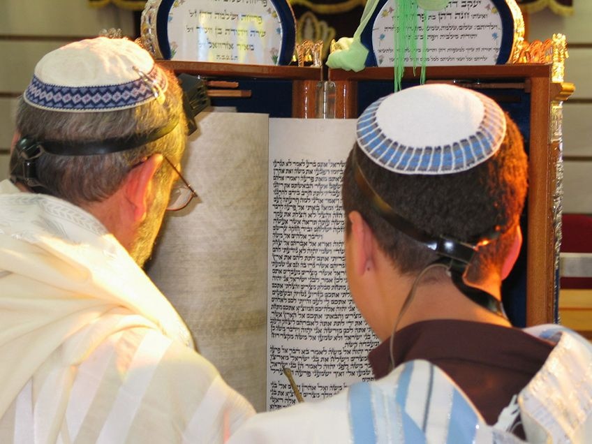 reading of the Torah