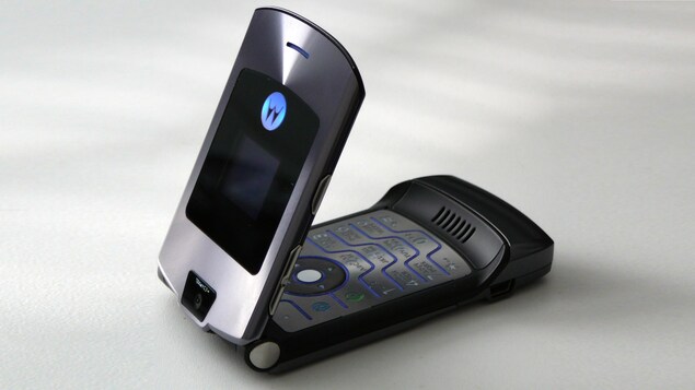 Le téléphone à clapet Motorola Razr V3.