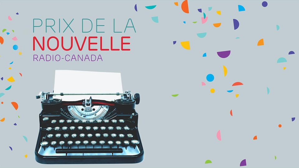 Le prix de la nouvelle Radio-Canada est présenté avec une machine à écrire. 