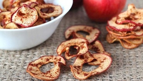 LEAD-crispy-cinnamon-apple-chips