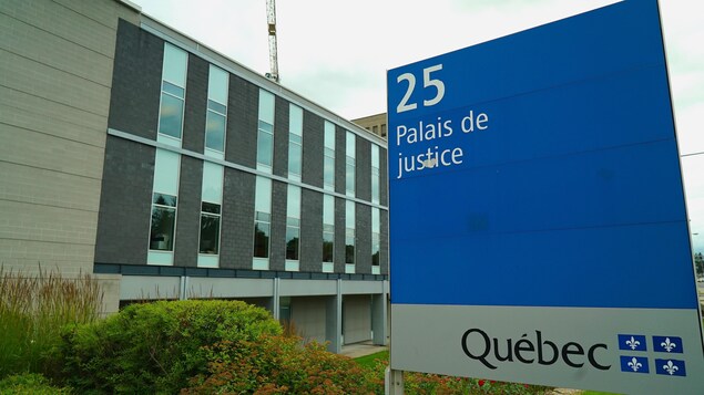 Le palais de justice de Saint-Jérôme.       