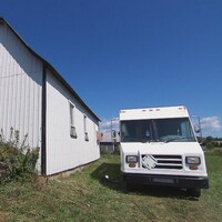 camion de conserverie mobile à la ferme 