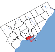 Spadina-Fort York in relation to the other Toronto ridings (2015 boundaries).png