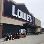 L'entrée d'un magasin Lowe's, à Regina.