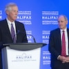 Les deux sénateurs américains lors d'un discours au Forum international sur la sécurité d'Halifax