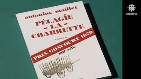 Page couverture pour les 100 mille exemplaires du roman d'Antonine Maillet Pélagie-la-Charette. 