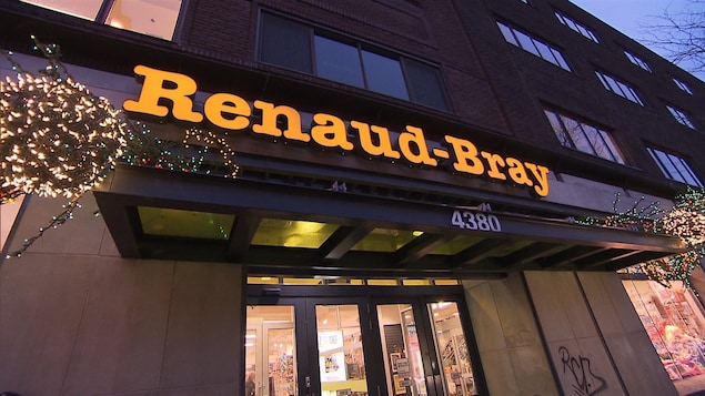 La façade d'une librairie Renaud-Bray.
