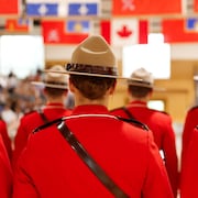 Des cadets de la Gendarmerie royale du Canada au centre formation de Regina.