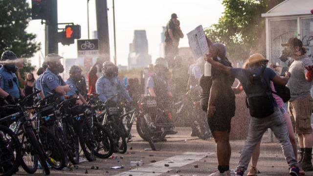 cbsn-fusion-george-floyds-death-sparks-nationwide-protests-looting-fires-in-minneapolis-thumbnail-491509-640x360.jpg 