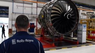 Dans une usine Rolls-Royce à Derby, dans le centre de l'Angleterre, le 30 novembre 2016