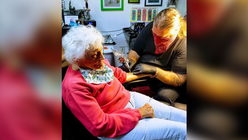 Dorothy Pollack getting her first tattoo. (Teresa Gomez Zavitz-Jones)