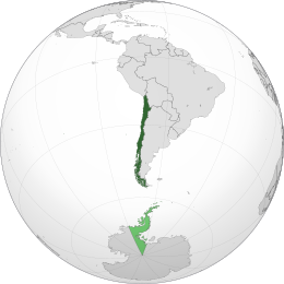 Chilean territory in dark green; claimed but uncontrolled territory in light green.