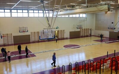 A view of Moriah’s megillah spanning an entire basketball court. (Rahn Sas via JTA)