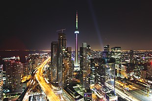 Toronto (15085972212).jpg