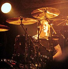 Phil Rudd performing in Seattle in 1996 during the Ballbreaker World Tour.